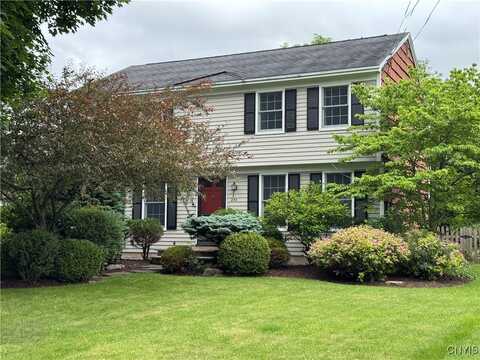 230 Thornton Circle S, Camillus, NY 13031