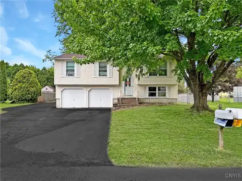8304 Radian, Clay, NY 13027