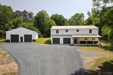 29 Crescent Lane, Volney, NY 13069