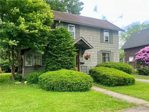 8 Fifth Avenue, Cortland, NY 13045
