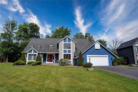 31 Country Wood, Greece, NY 14626