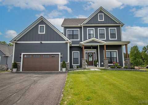 8033 Forest Ridge Ln, Lysander, NY 13027