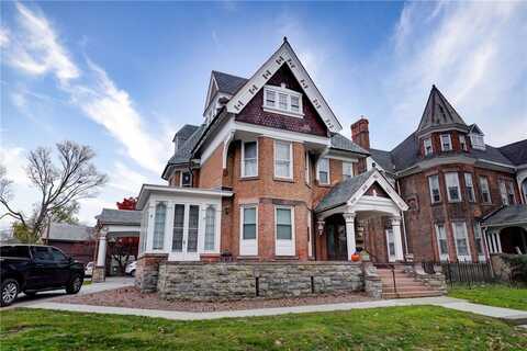 8 Sibley Place, Rochester, NY 14607