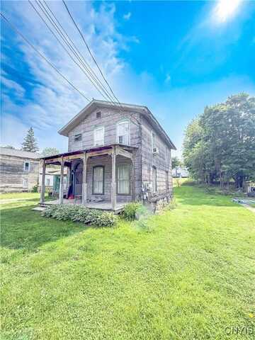31 Salina Street, Sandy Creek, NY 13083
