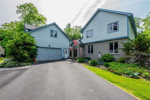 243 Creekwood Drive, Greece, NY 14626