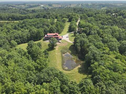 139 Old Pinhook Rd., Mount Olivet, KY 41064