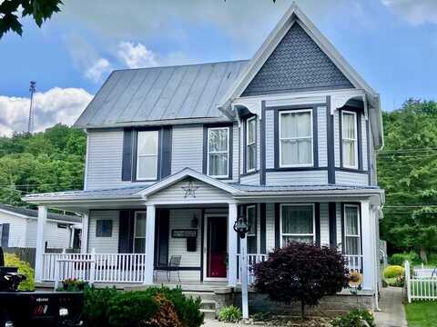 114 E 4th St, Augusta, KY 41002