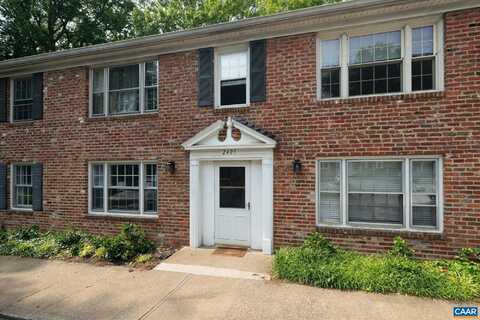 2405 BARRACKS CT, CHARLOTTESVILLE, VA 22901