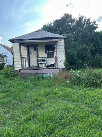 712 S 8th St, Cordele, GA 31015