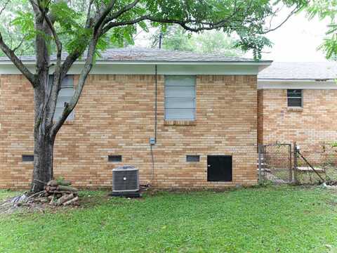 4207-4209 Moss Street, North Little Rock, AR 72118