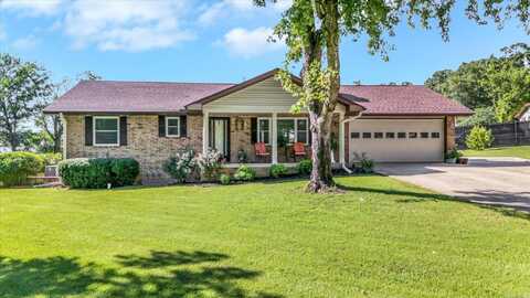 812 Douglas Circle, Mountain Home, AR 72653