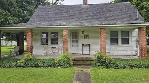 121 W 5th Street, Rector, AR 72461