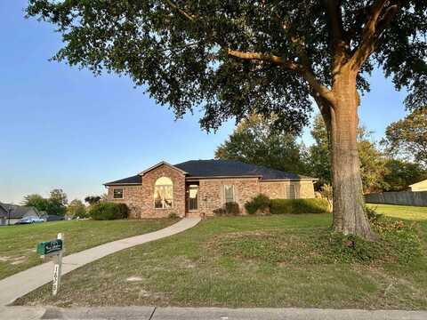 1828 DOVE Drive, Benton, AR 72015