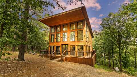 136 Gnarly Maple Trail, Hochatown, OK 74728