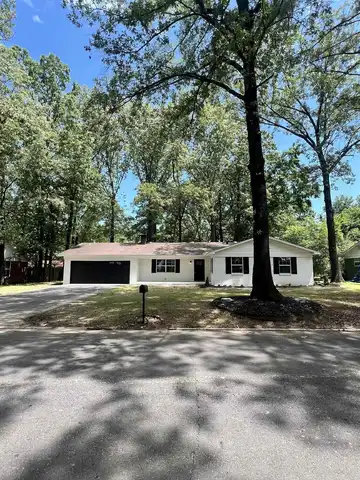 38 Indian Trail, Searcy, AR 72143