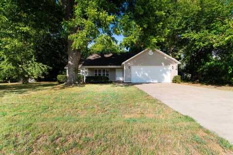 806 S 3rd St, Dardanelle, AR 72834