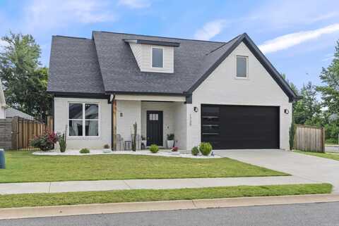1735 Rohan Circle, Conway, AR 72032