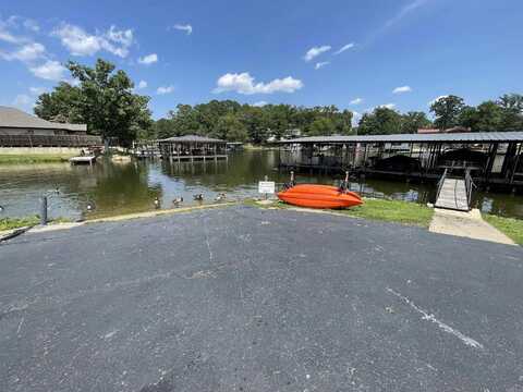1135 Twin Points Road, Hot Springs, AR 71913