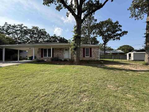 913 Schriner Ct, North Little Rock, AR 72116