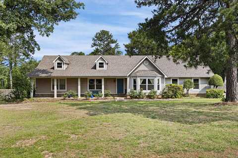 2920 Highland Dr, Russellville, AR 72802
