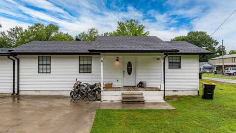 30 Center St, A & B, Mayflower, AR 72106