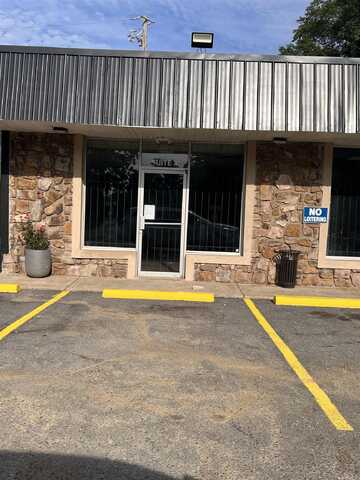 8700 Colonel Glenn Road Unit 4, Little Rock, AR 72204