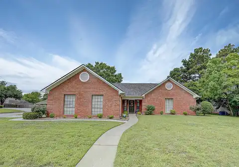 3801 E Castleridge Drive, Texarkana, AR 71854