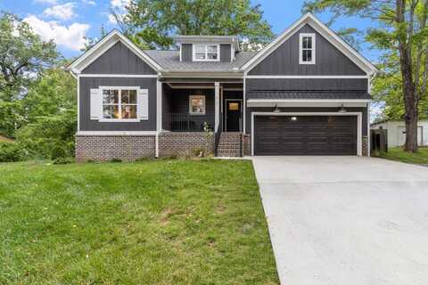 817 Bell Avenue, Signal Mountain, TN 37377