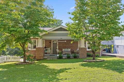 220 Hillcrest Avenue, Chattanooga, TN 37411