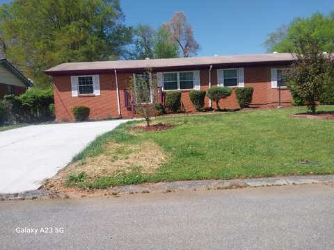 7852 Opal Drive, Chattanooga, TN 37416