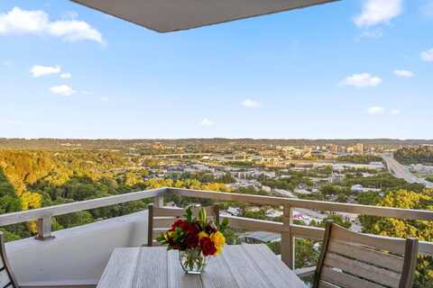 1131 Stringers Ridge Road, Chattanooga, TN 37405