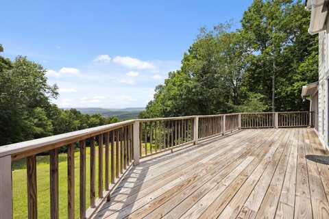 310 Bluffs Road N, South Pittsburg, TN 37380