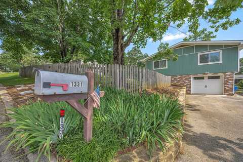 1331 Cloverdale Circle, Hixson, TN 37343
