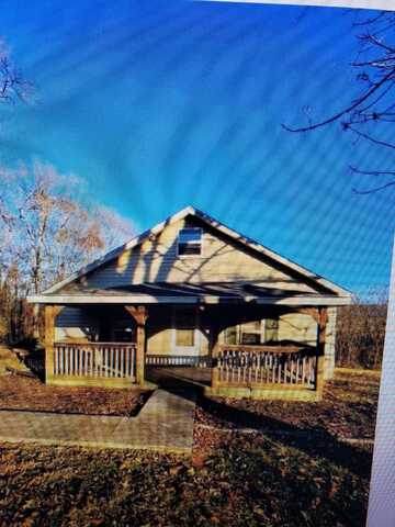 887 S Magnolia Avenue, Whitwell, TN 37397