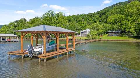 11020 Mullins Cove Road, Whitwell, TN 37397