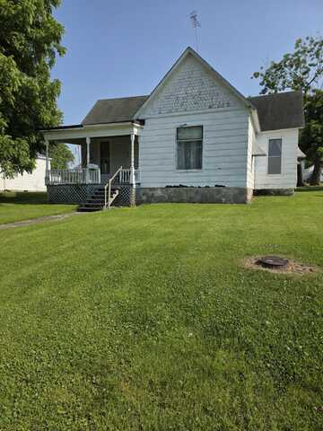 523 W LOCUST ST, PARIS, MO 65275