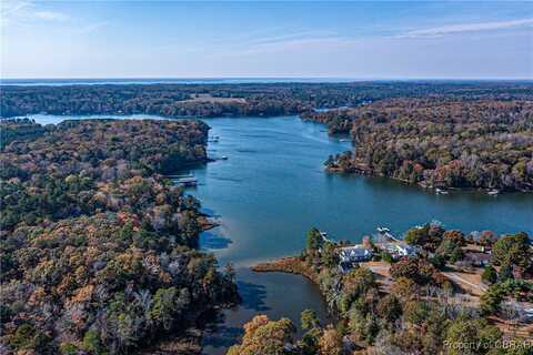 1 Hoecake Road, Lancaster, VA 22503