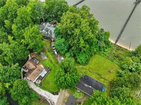 682 Bay Port Road, Jamaica, VA 23079