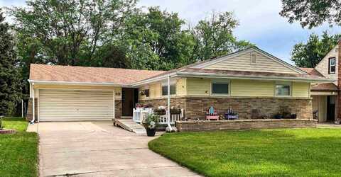 512 W 10th Street, Schuyler, NE 68661