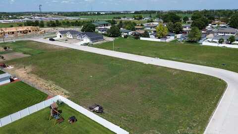 687 6th Avenue, Columbus, NE 68601