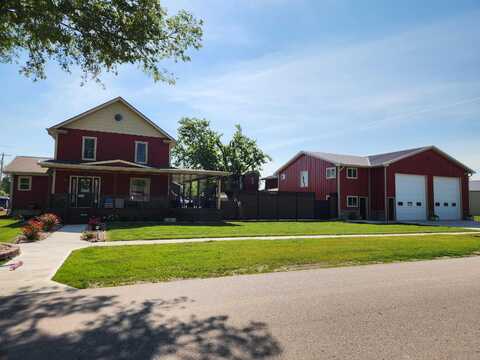 305 S Walnut Street, Genoa, NE 68640