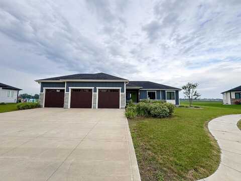 374 S Quail Landing Place, Columbus, NE 68601