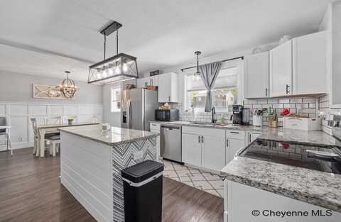 1012 BALDWIN DR, Cheyenne, WY 82007