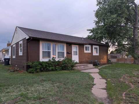 801 W FOX FARM RD, Cheyenne, WY 82007