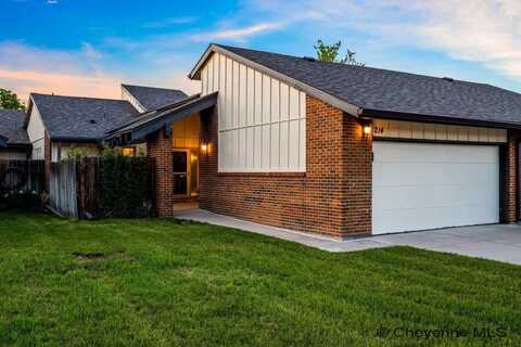 214 LAKE SHORE DR, Cheyenne, WY 82009