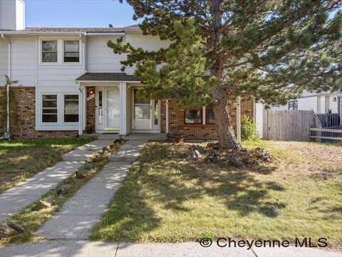 2621 SAGEBRUSH AVE, Cheyenne, WY 82009