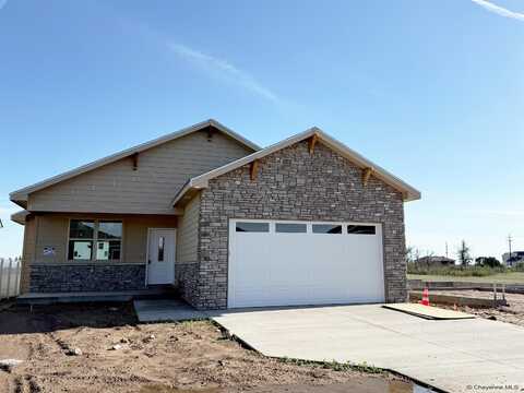 3308 THOMAS RD, Cheyenne, WY 82009
