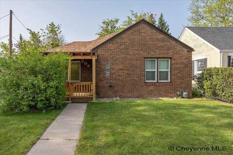 209 W 6TH AVE, Cheyenne, WY 82001