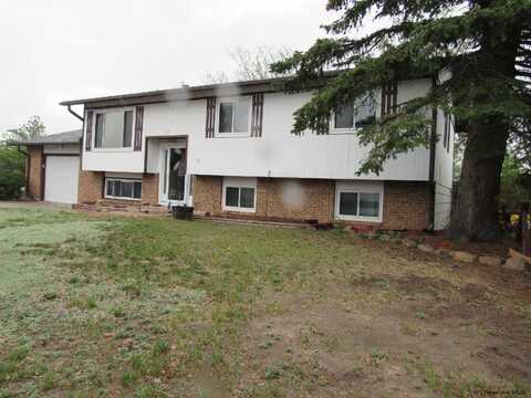 1013 CREST PARK DR, Cheyenne, WY 82001