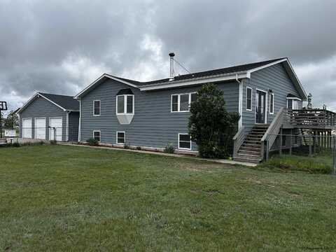 1100 BRUNDAGE RD, Cheyenne, WY 82009